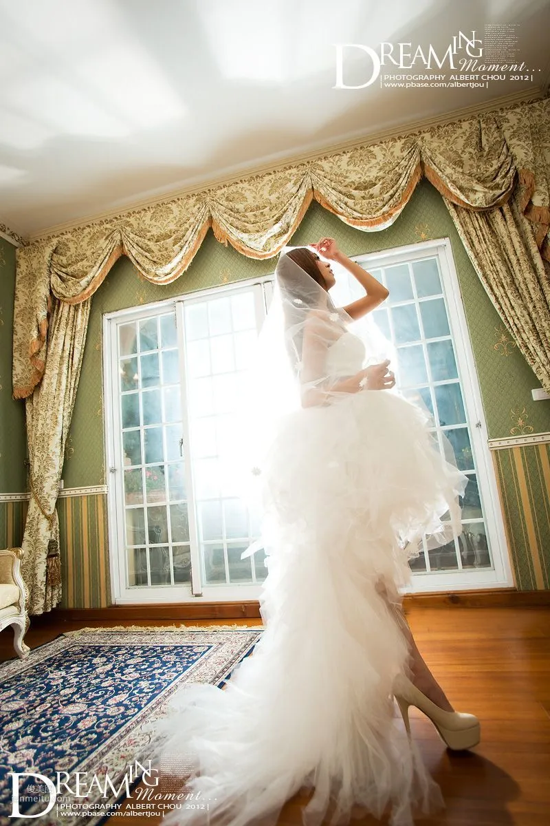 Taiwan Internet Celebrity Winnie Xiaoxue Qingjing Autumn Dream Moment Wedding Dress Chapter Photo Set photo 58
