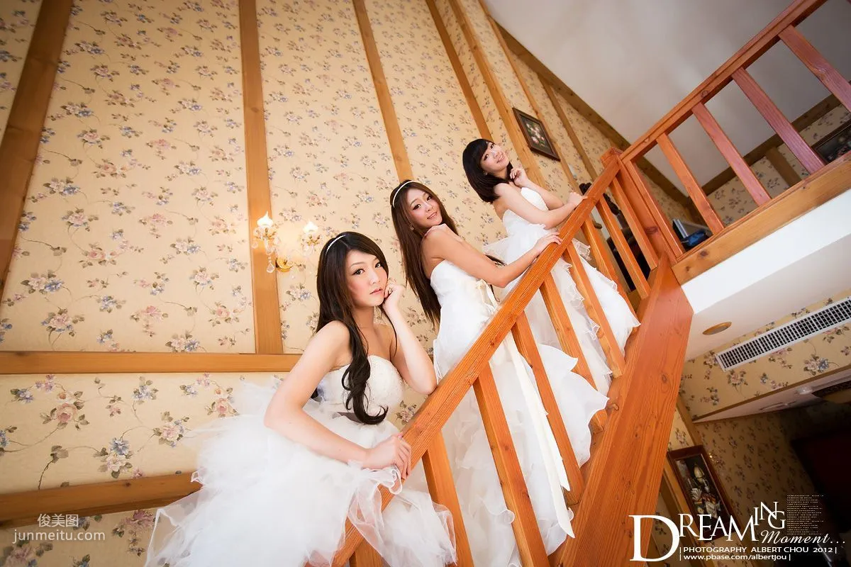 Taiwan Internet Celebrity Winnie Xiaoxue Qingjing Autumn Dream Moment Wedding Dress Chapter Photo Set photo 117