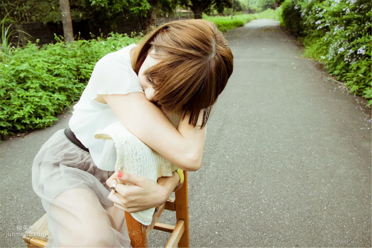 台灣模特熊維妮《美軍宿舍随拍》寫真集 35