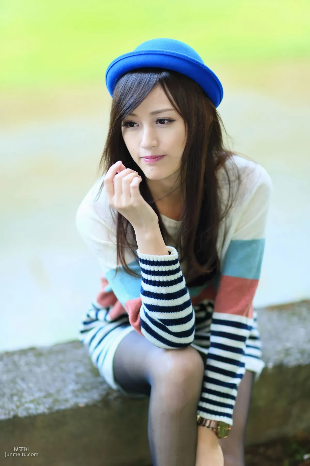 Taiwan Beauty Liang Yi-chan, Shuangxi Park Outdoor Shoot Photo Set photo 18