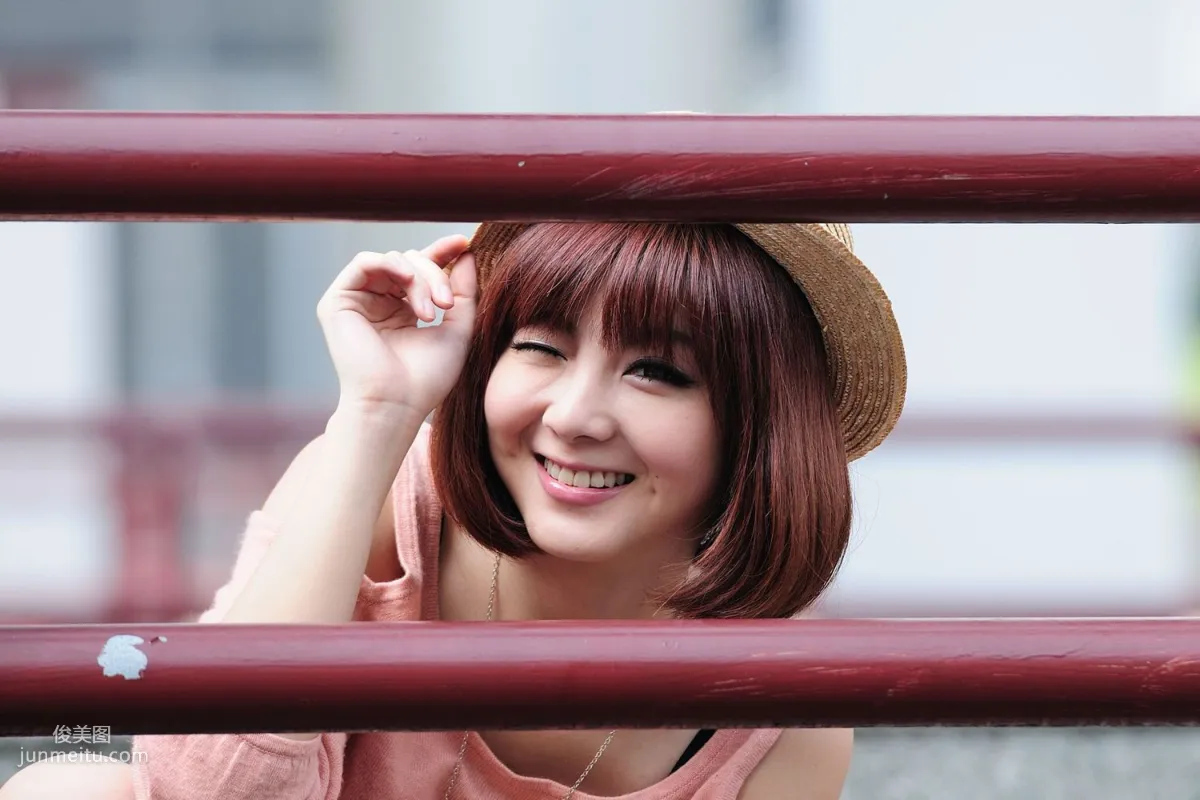 Short-Haired Beauty Xiaozhu patty, 2 Sets of Fresh Street Snap Photo Set photo 5