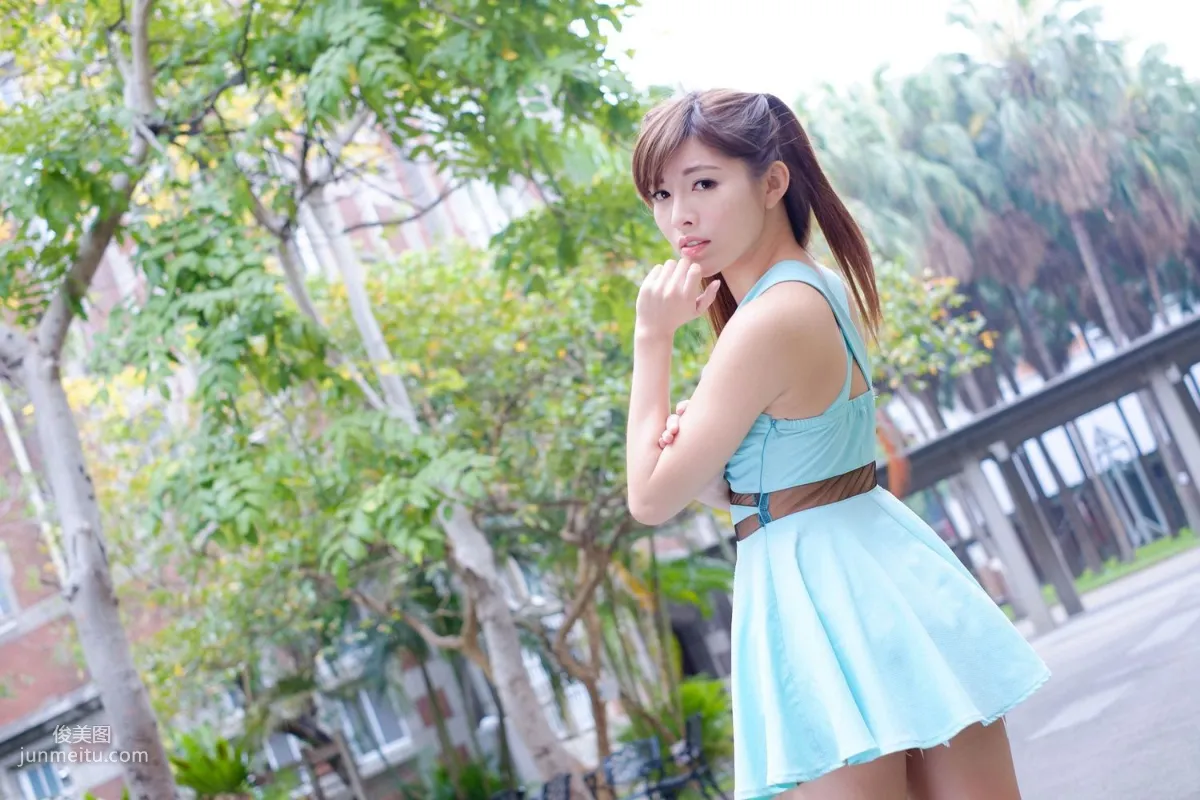 Ice Beauty Candy Liao, Early Summer Park Outdoor Shoot Photo Set photo 36