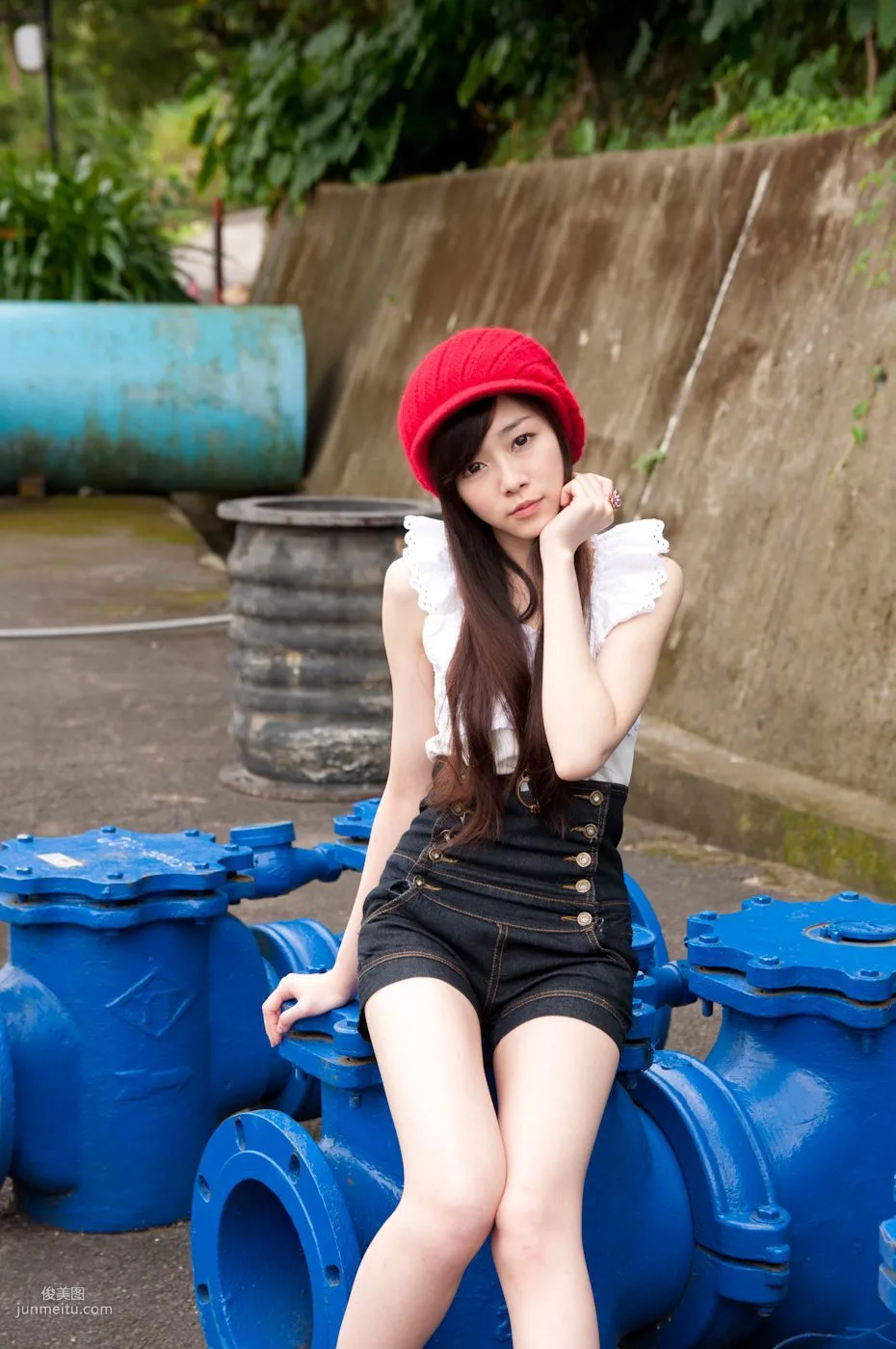 Taiwan Pure Beauty Mika Water Museum Street Snap Photo Set photo 37