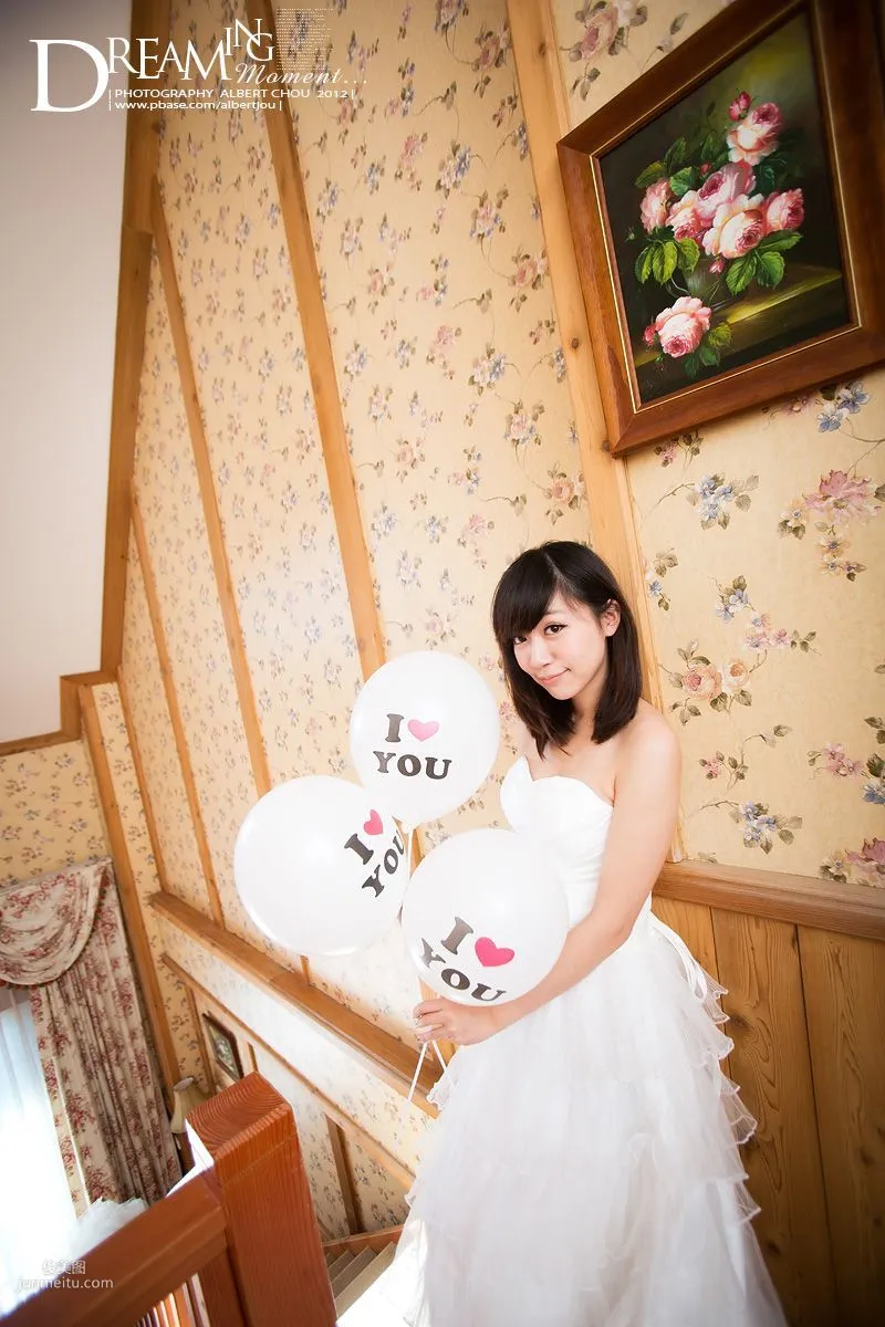 Taiwan Internet Celebrity Winnie Xiaoxue Qingjing Autumn Dream Moment Wedding Dress Chapter Photo Set photo 97