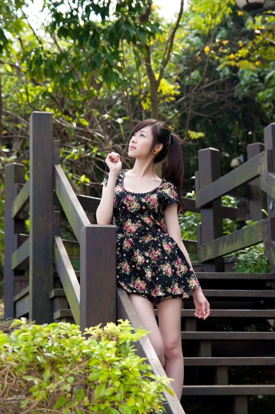 Taiwan Pure Beauty Mika Water Museum Street Snap Photo Set photo 90