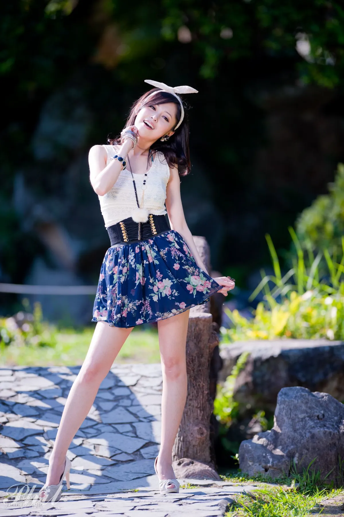 Beautyleg Leg Model Avy Dress Park Outdoor Shoot Photo Set photo 23