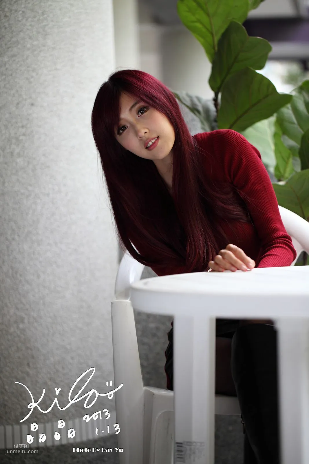 Jin Yunqiao/Kila Jingjing, Black Stockings Suit Skirt Street Snap Photo Set photo 17