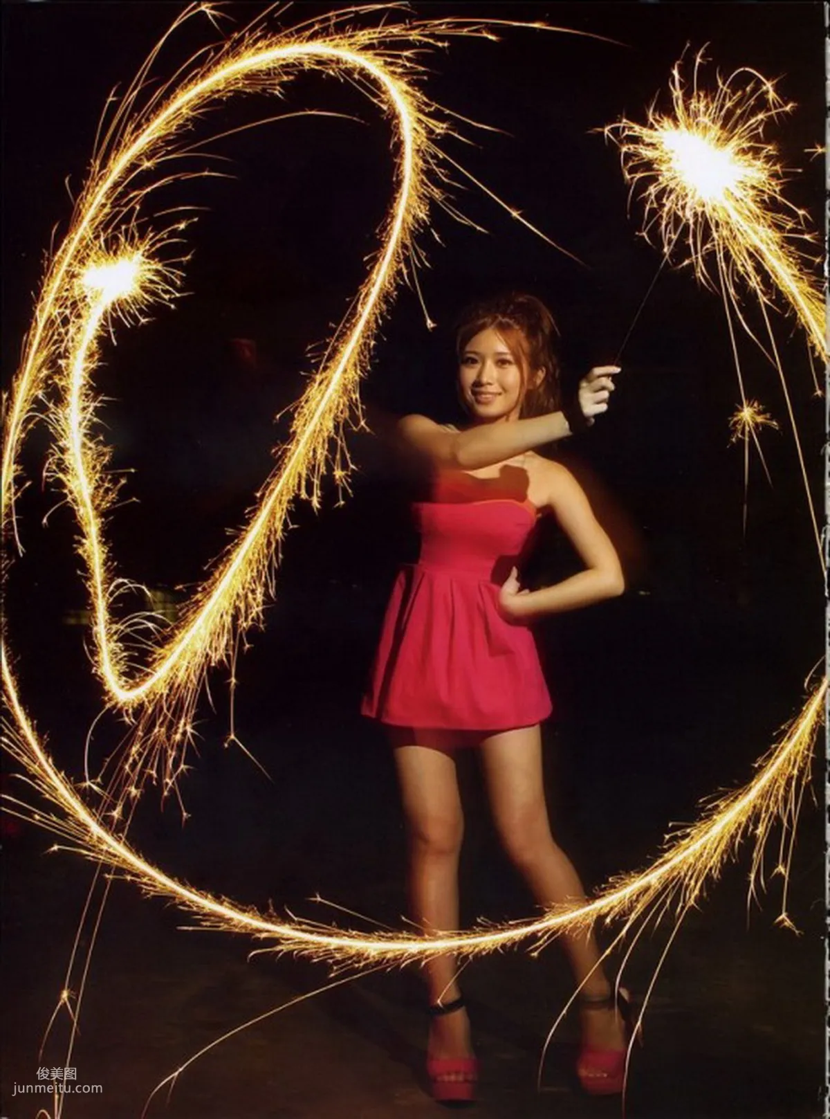 Ili Cheng: Web Idols photo 60