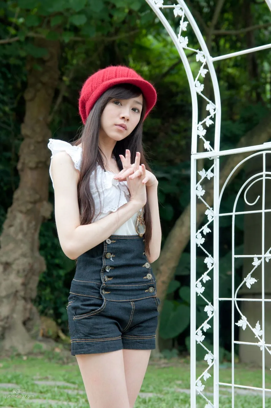 Taiwan Pure Beauty Mika Water Museum Street Snap Photo Set photo 57