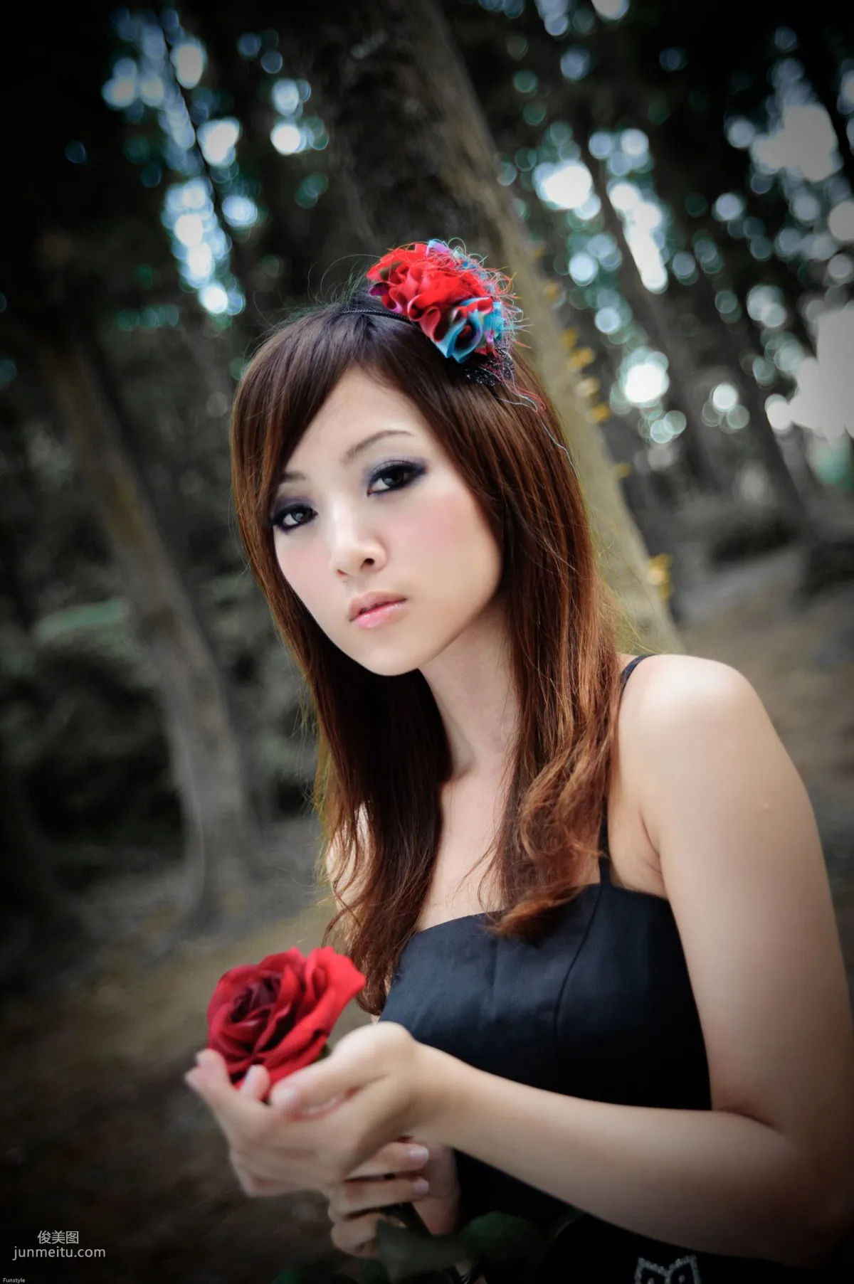 Guo Zi MM/Mikako White Waltz + Black Obsession Outdoor Photo Set photo 113