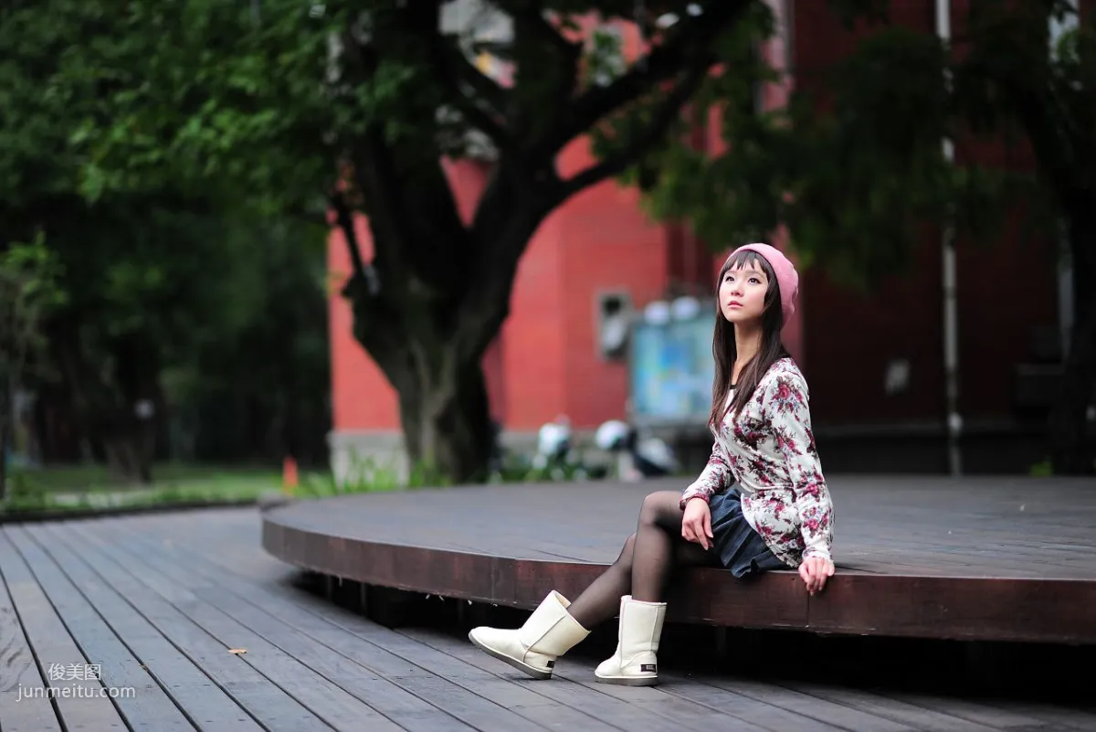 台湾黑丝芭比娃娃美女外拍写真集6