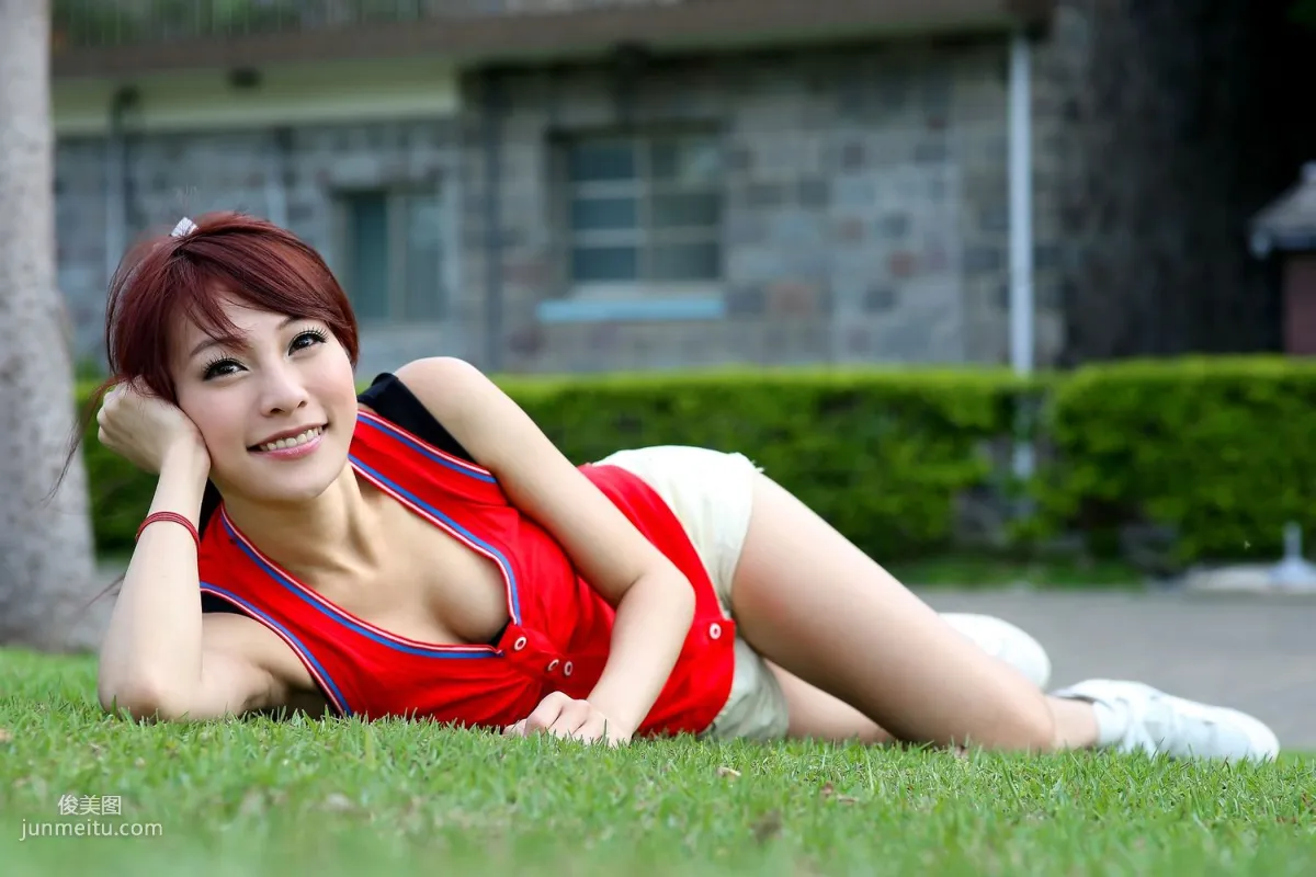 Jessica: Web Idols photo 2