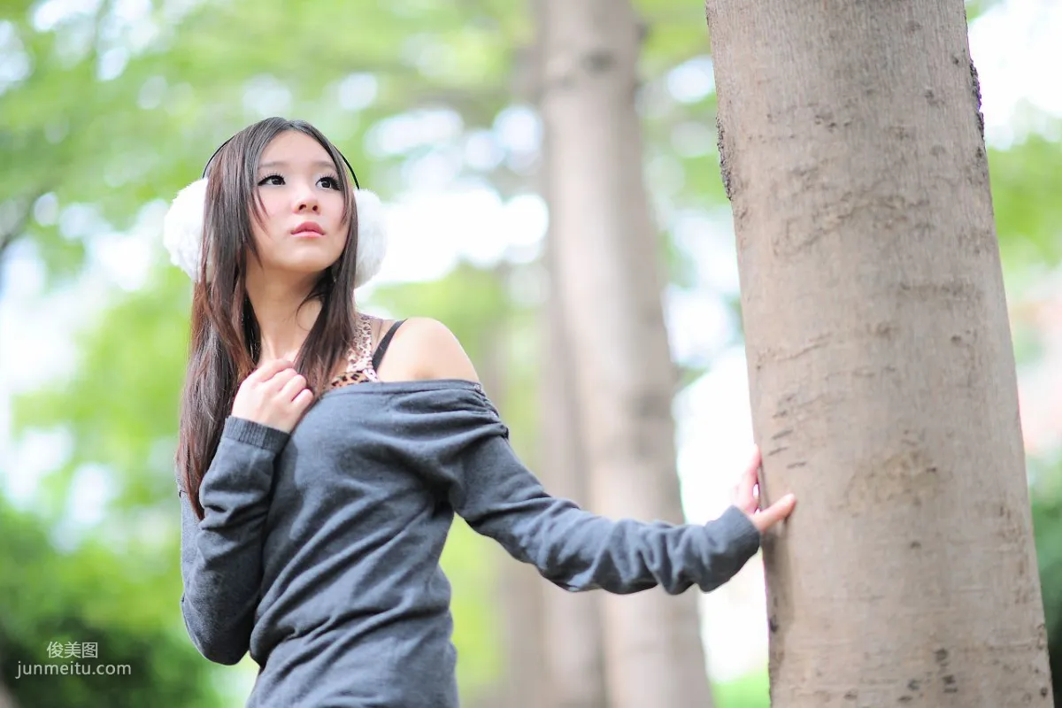 台湾黑丝芭比娃娃美女外拍写真集54