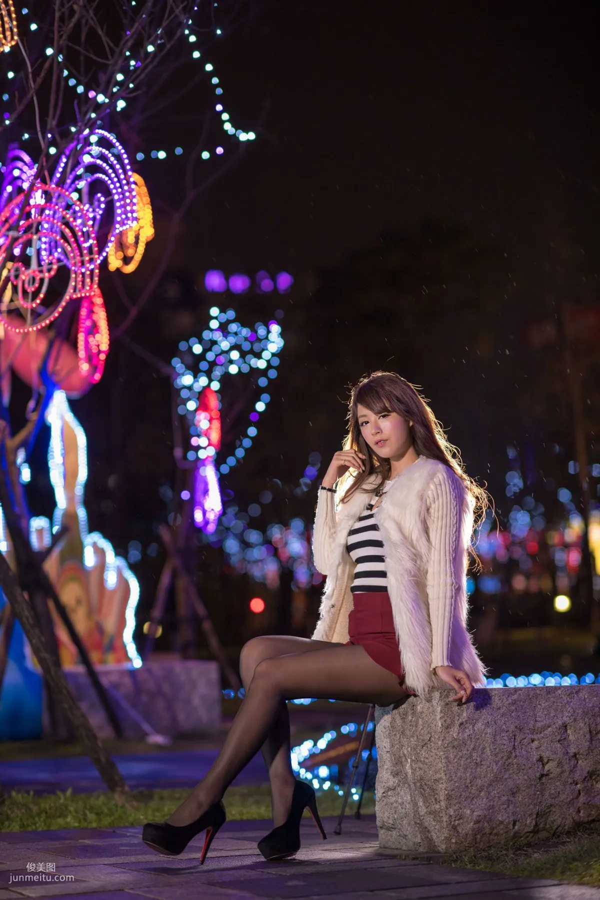 台湾美女夏晴MISO《圣诞外拍》写真集7