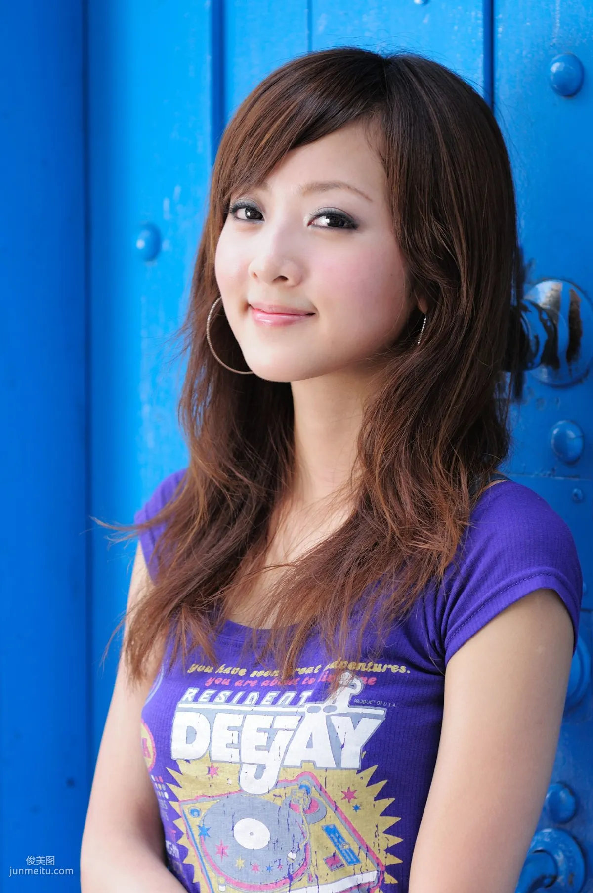 Zhang Yunfei/Mikako Gongguan Shopping District Outdoor Shoot Photo Set photo 34