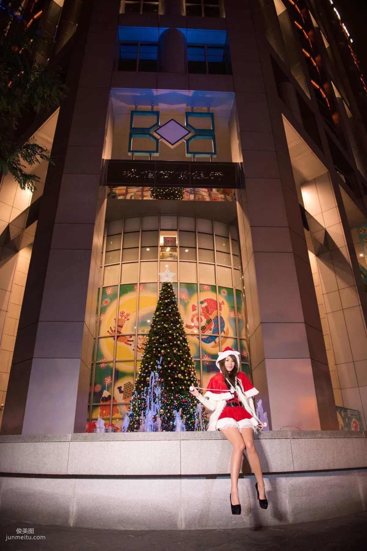 Taiwan Beauty Xia Qing MISO, Christmas Outdoor Shoot Photo Set photo 40