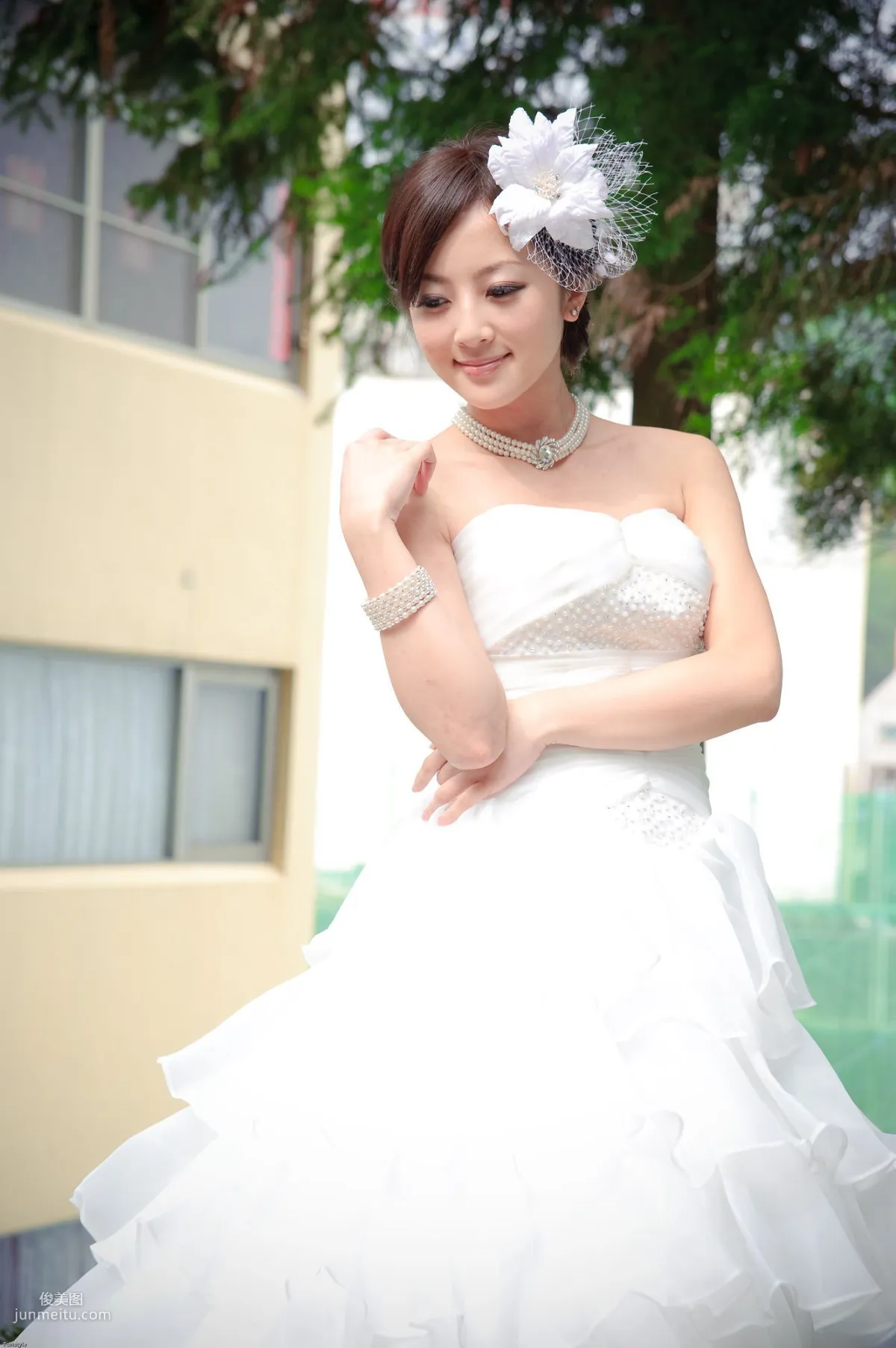 Zhang Kaijie / Zhang Yunfei "Sun Moon Lake + Paper Church (Wedding Dress)" Photo Set photo 3
