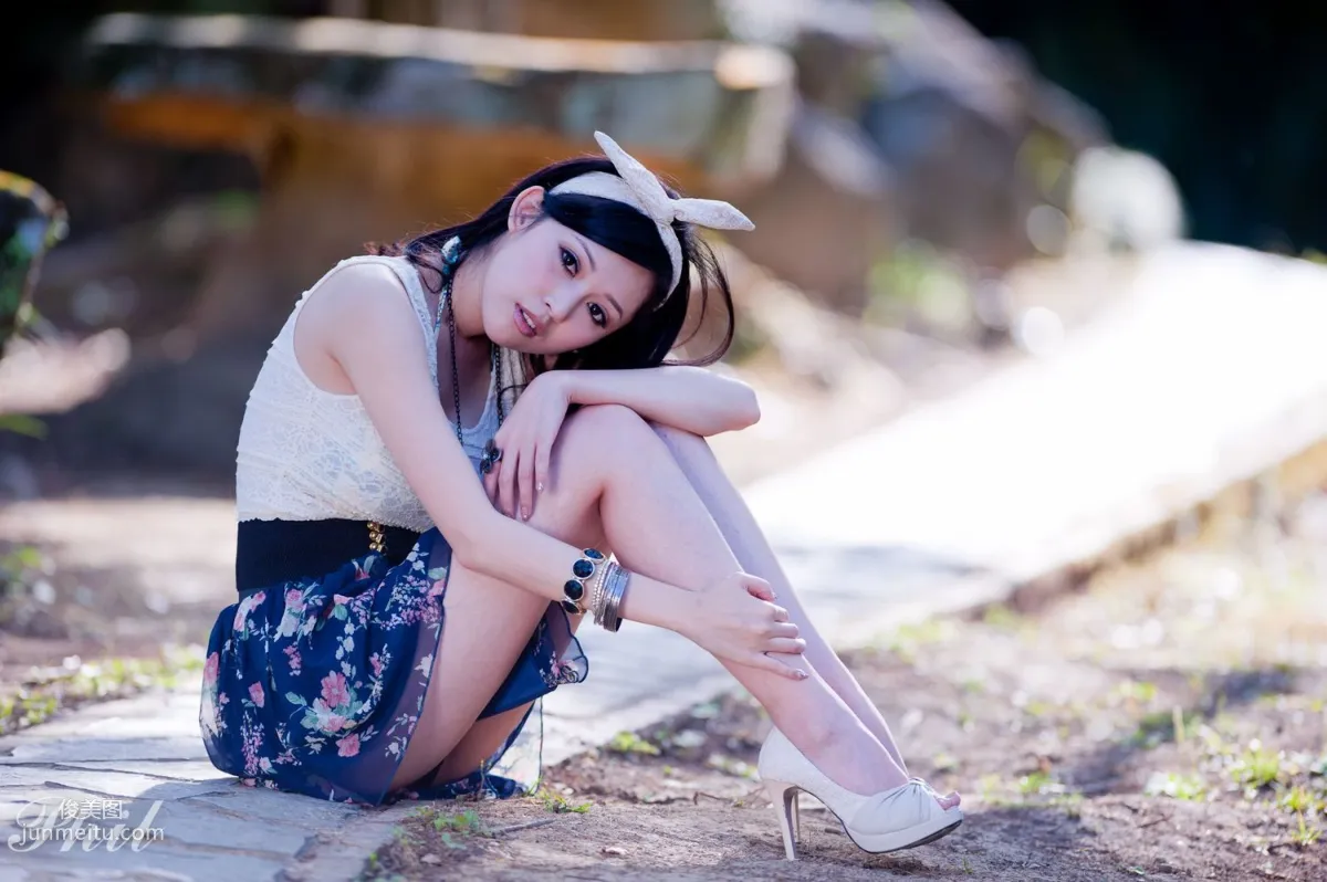 Beautyleg Leg Model Avy Dress Park Outdoor Shoot Photo Set photo 54
