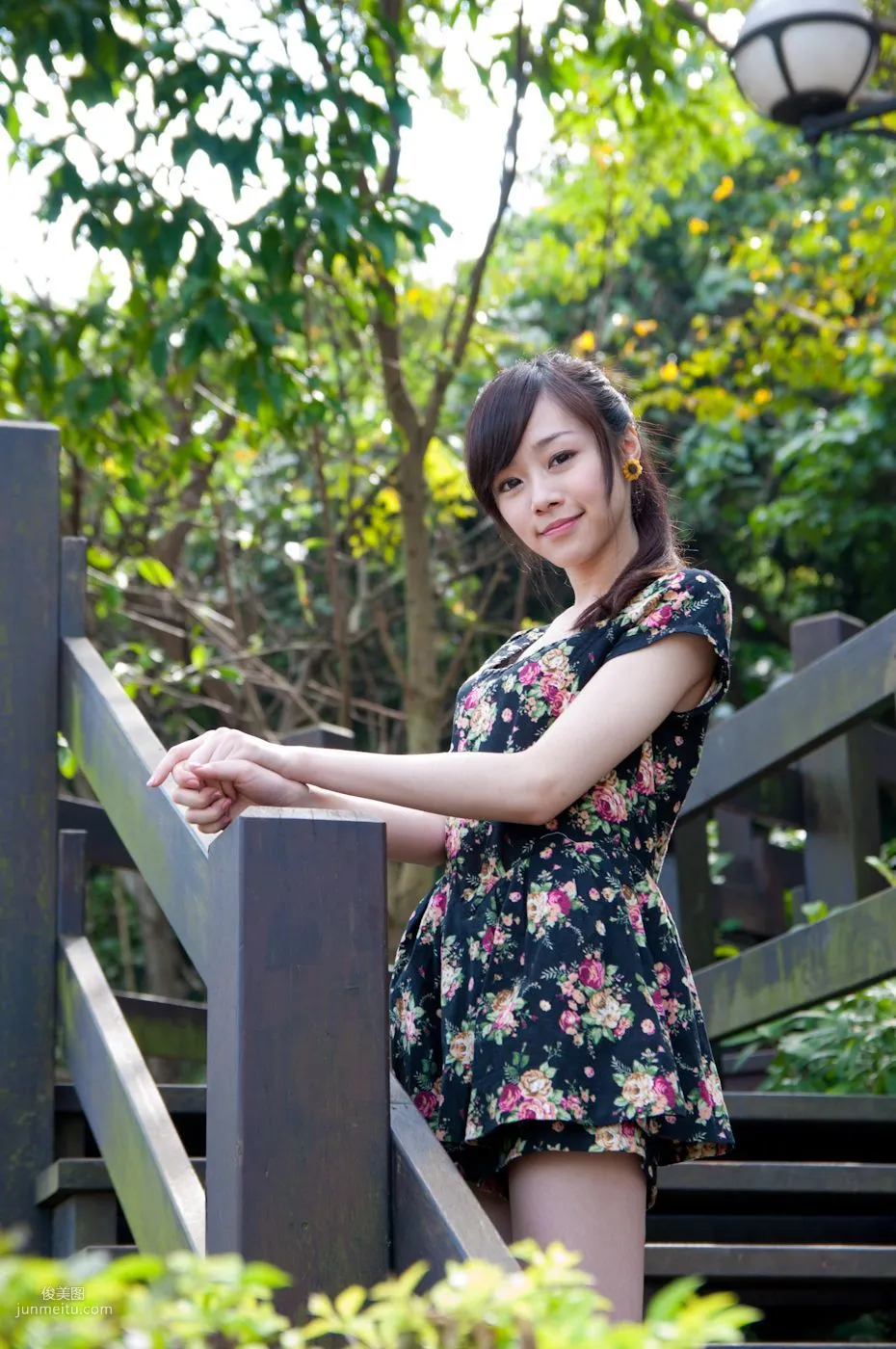 Taiwan Pure Beauty Mika Water Museum Street Snap Photo Set photo 93
