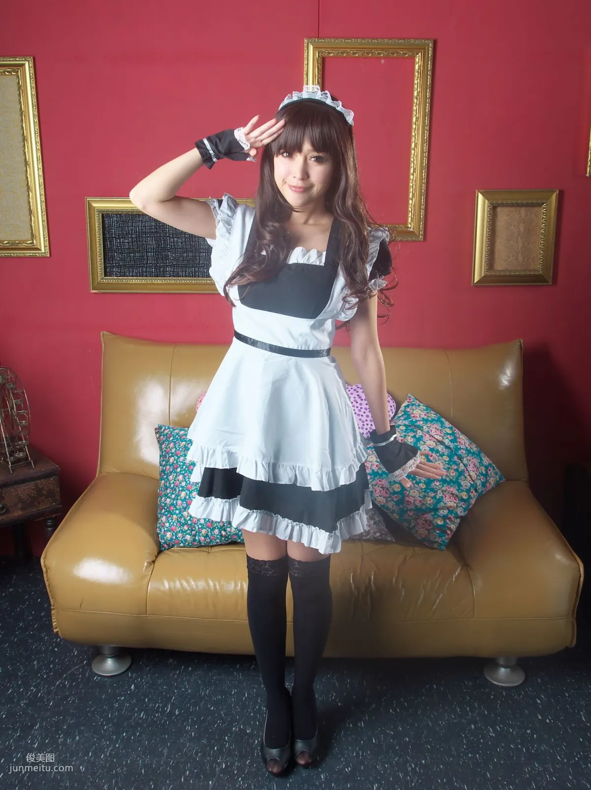 Du Kewei "Long Stockings Black Silk Maid Outfit Series" Photo Set photo 7