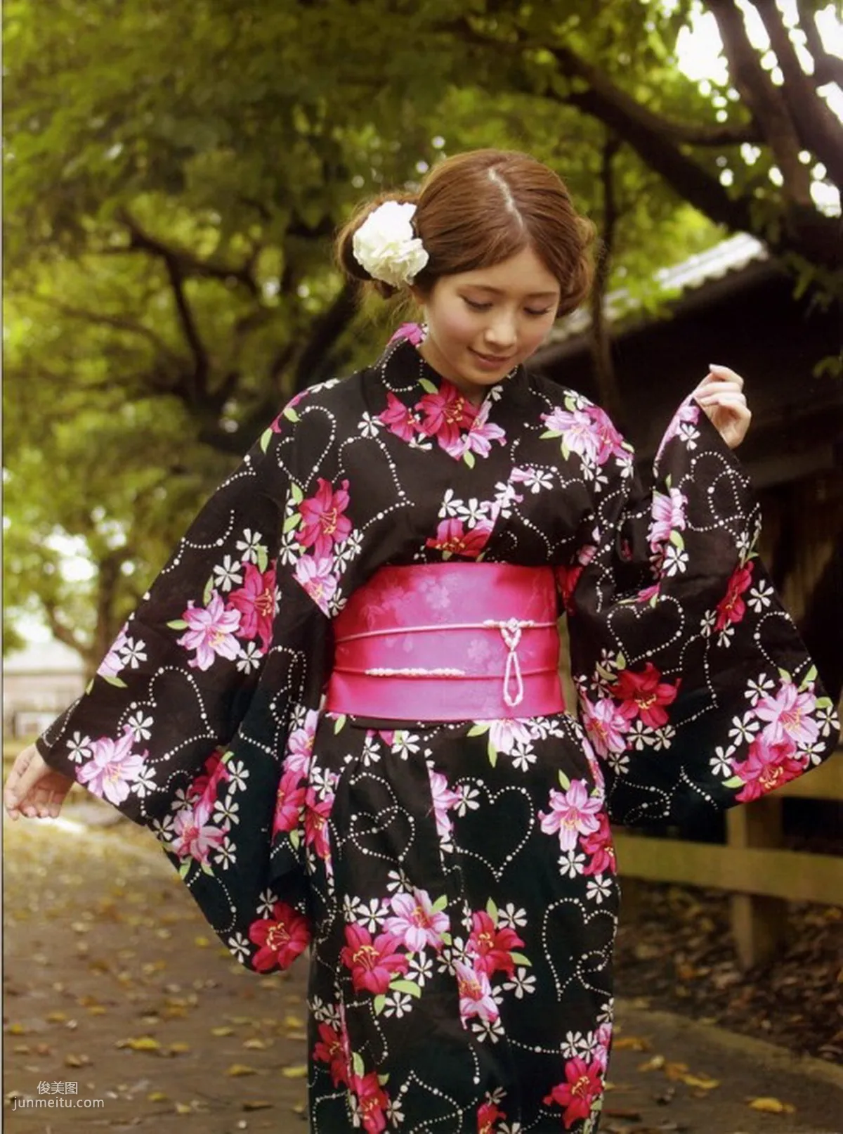 Ili Cheng: Web Idols photo 74