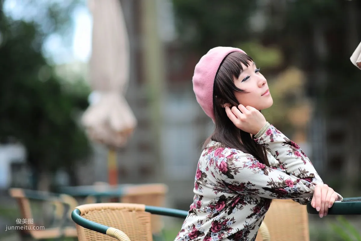 台灣黑絲芭比娃娃美女外拍寫真集 2