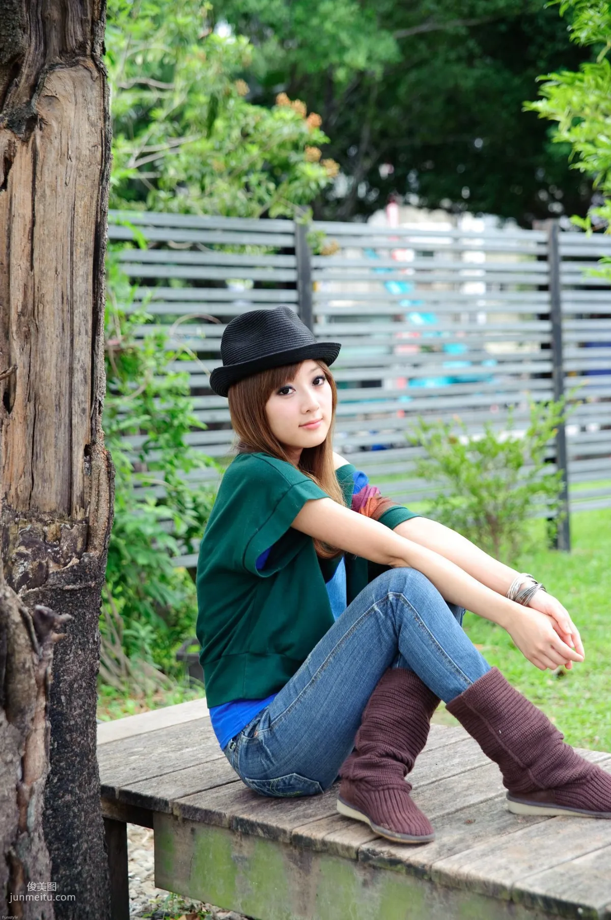 果子Mikako、Minako《台大外拍》第1部 写真集21