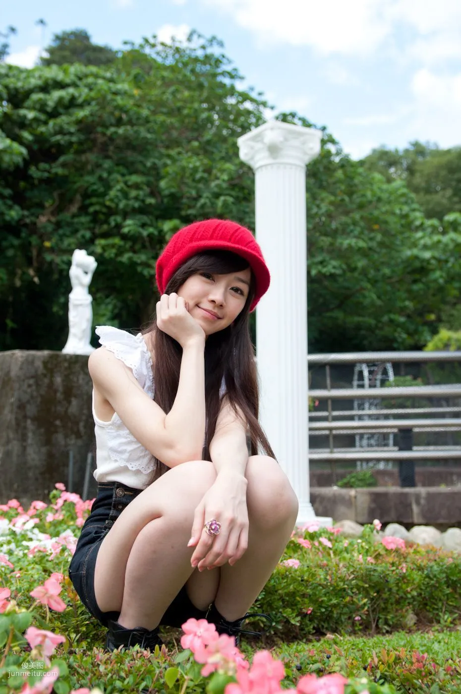 Taiwan Pure Beauty Mika Water Museum Street Snap Photo Set photo 72