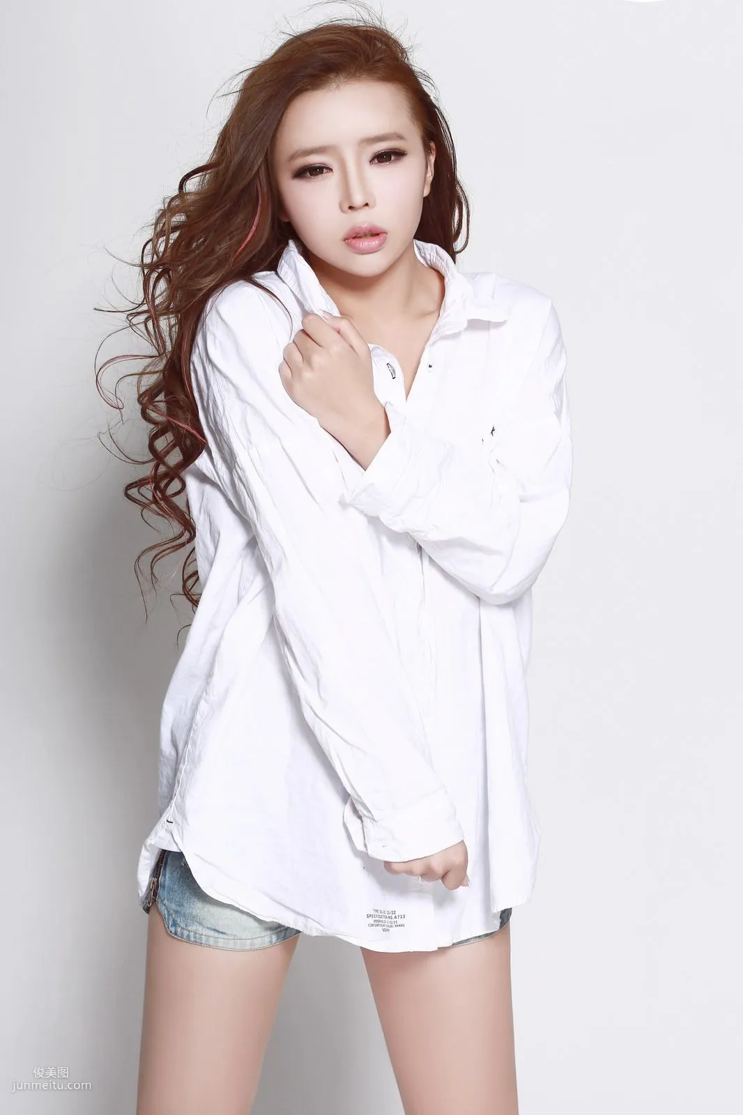 Pei Ziqi: Web Idols photo 4