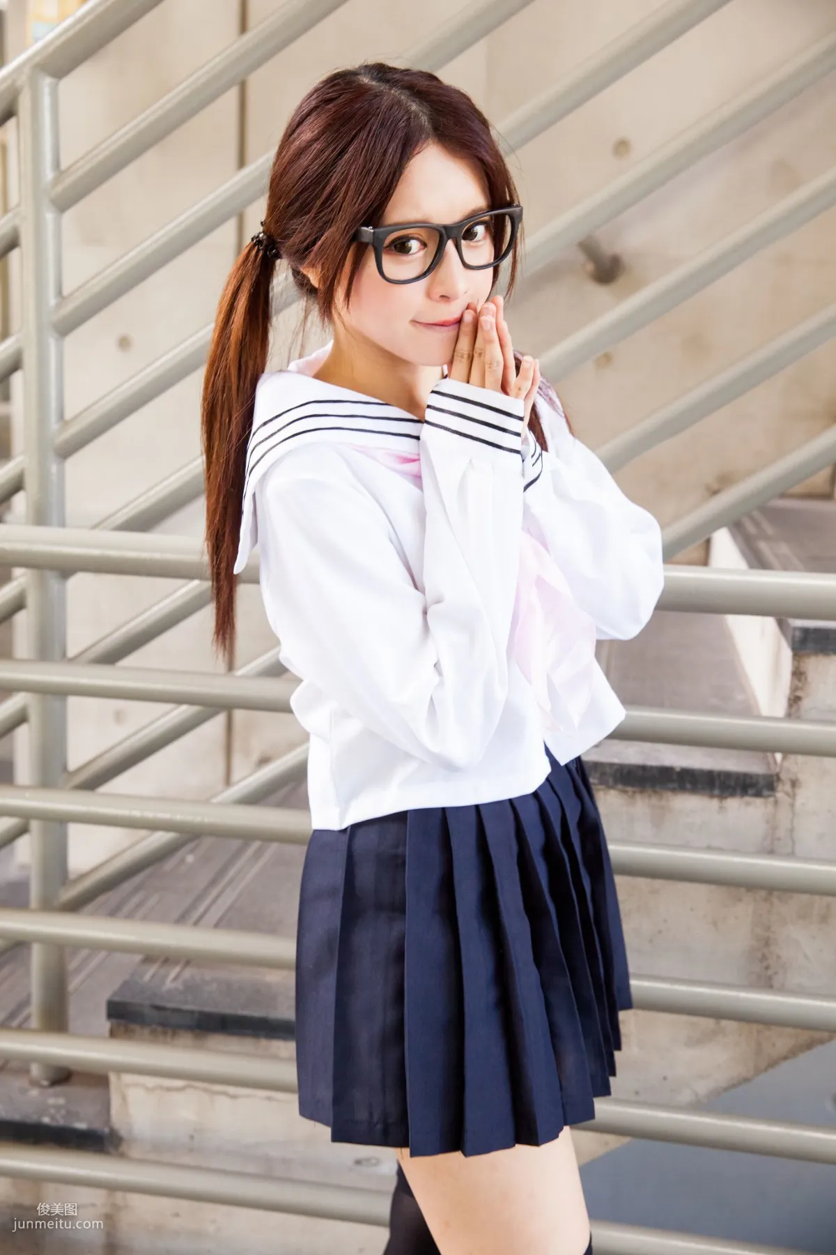 台灣美女張齊郡JULIE《長筒襪校服少女》寫真集 12