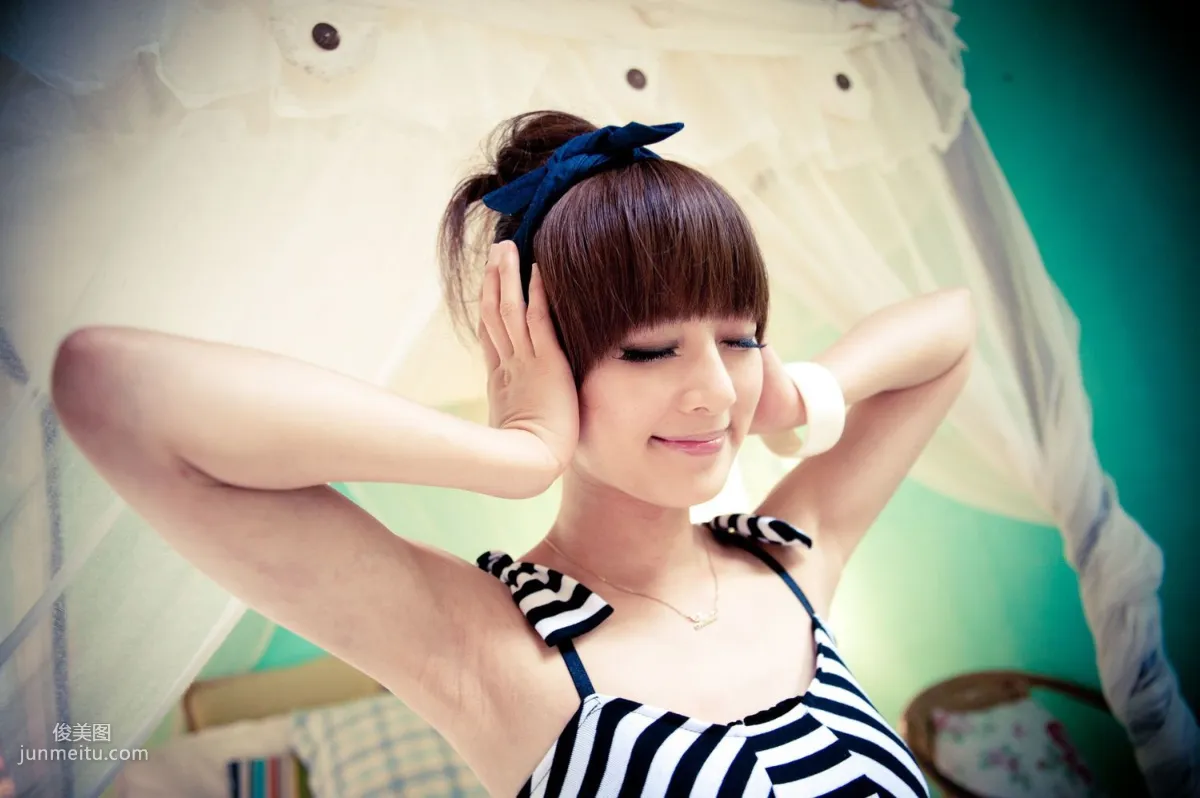 Zhang Kaijie / Mikako, Montmartre Cafe Outdoor Shoot Photo Set photo 77