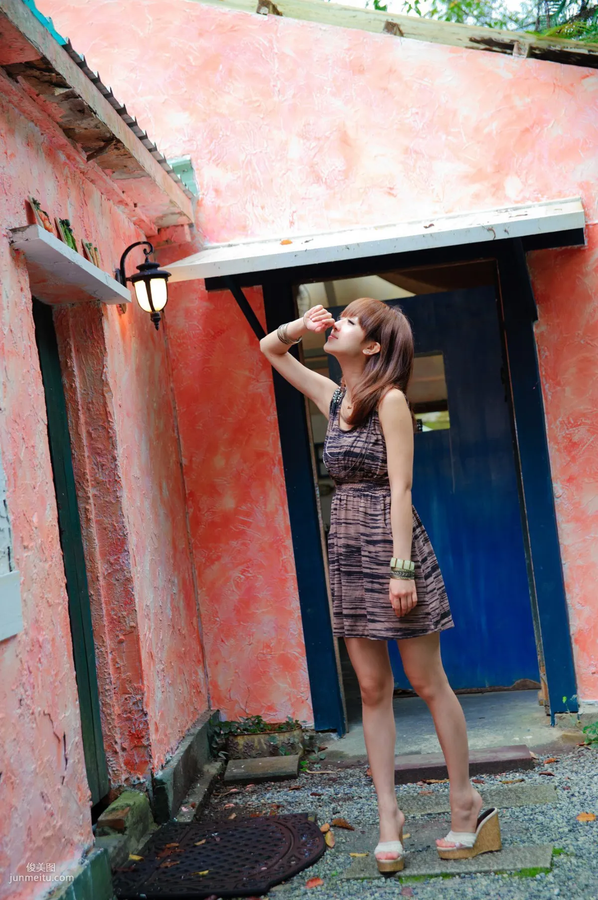 Zhang Kaijie / Mikako, Montmartre Cafe Outdoor Shoot Photo Set photo 37