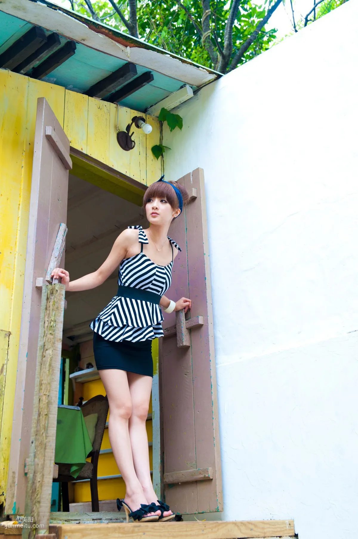 Zhang Kaijie / Mikako, Montmartre Cafe Outdoor Shoot Photo Set photo 79