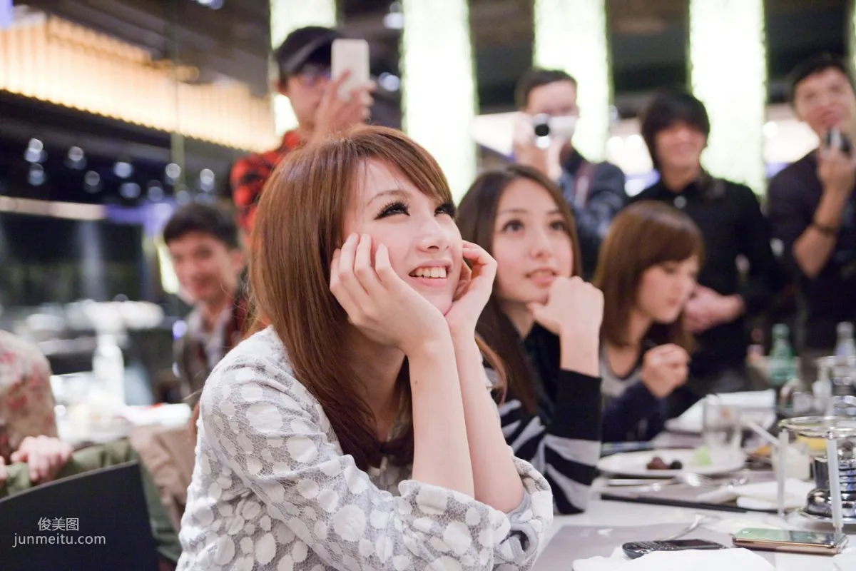 Zhang Kaijie/Mikako, Beautiful Face Year-End Party, HD Event Photo Set photo 5