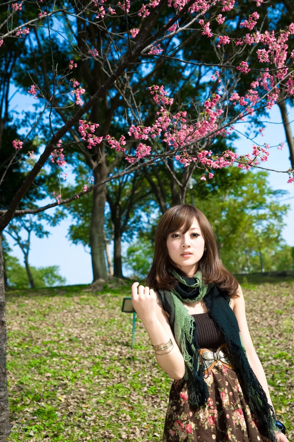 Guo Zi MM/Zhang Kaijie, Sisi South Village + Daan Forest Park Outdoor Shoot Photo Set photo 3