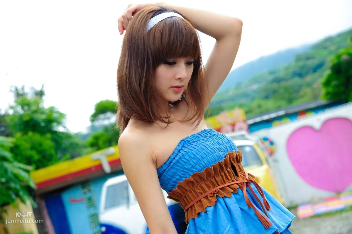 Zhang Kaijie / Mikako, Montmartre Cafe Outdoor Shoot Photo Set photo 21