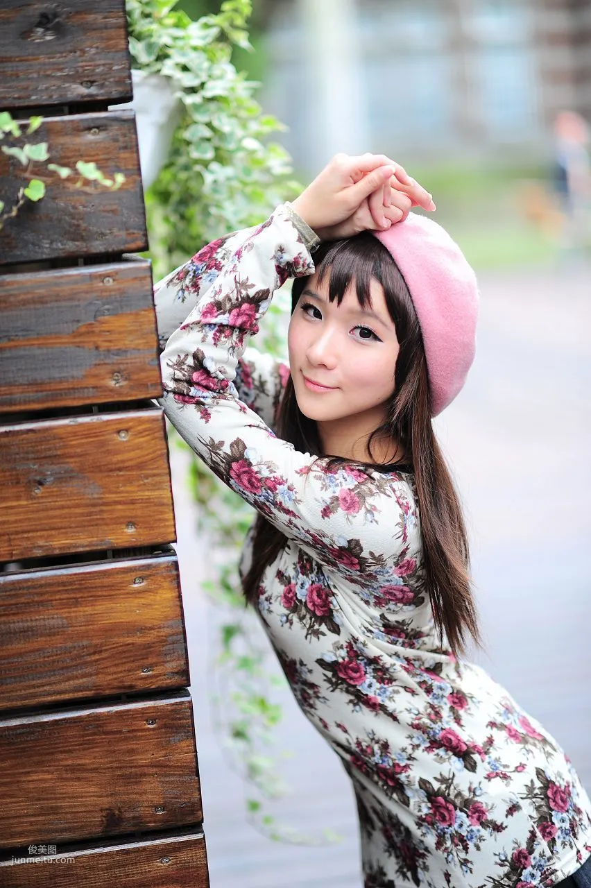 台湾黑丝芭比娃娃美女外拍写真集10