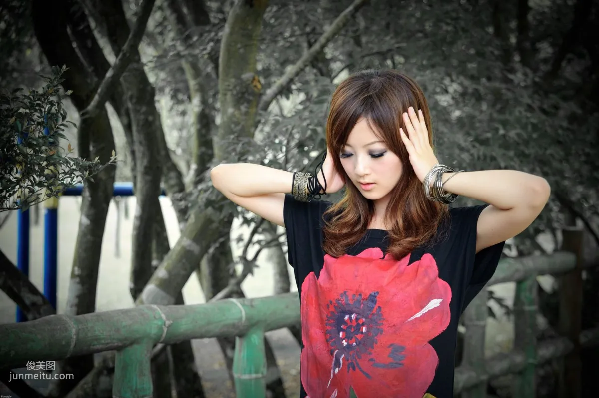 Guo Zi MM/Mikako White Waltz + Black Obsession Outdoor Photo Set photo 69