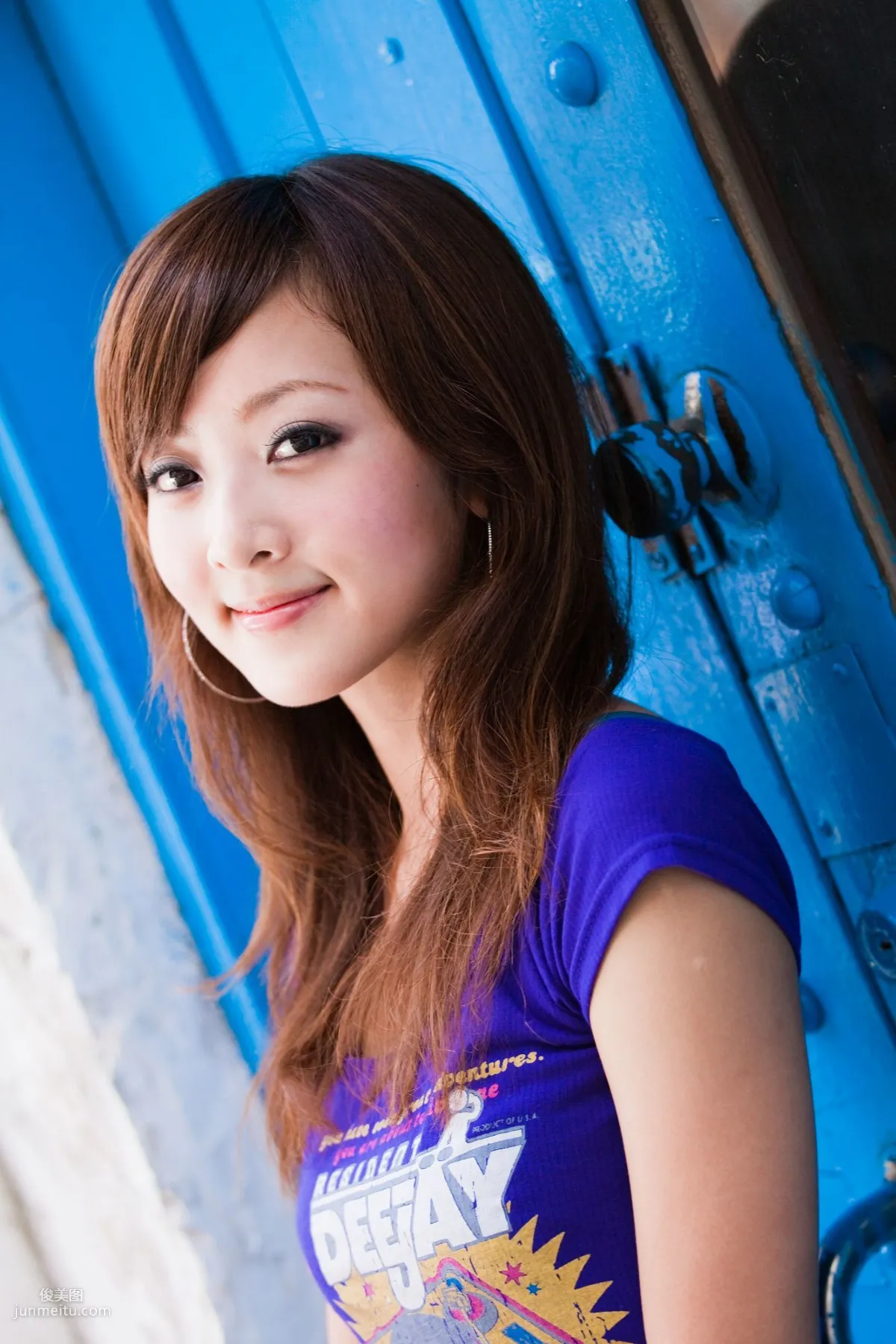 Zhang Yunfei/Mikako Gongguan Shopping District Outdoor Shoot Photo Set photo 4