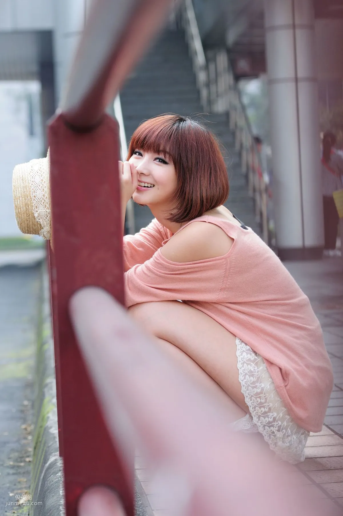 Short-Haired Beauty Xiaozhu patty, 2 Sets of Fresh Street Snap Photo Set photo 4