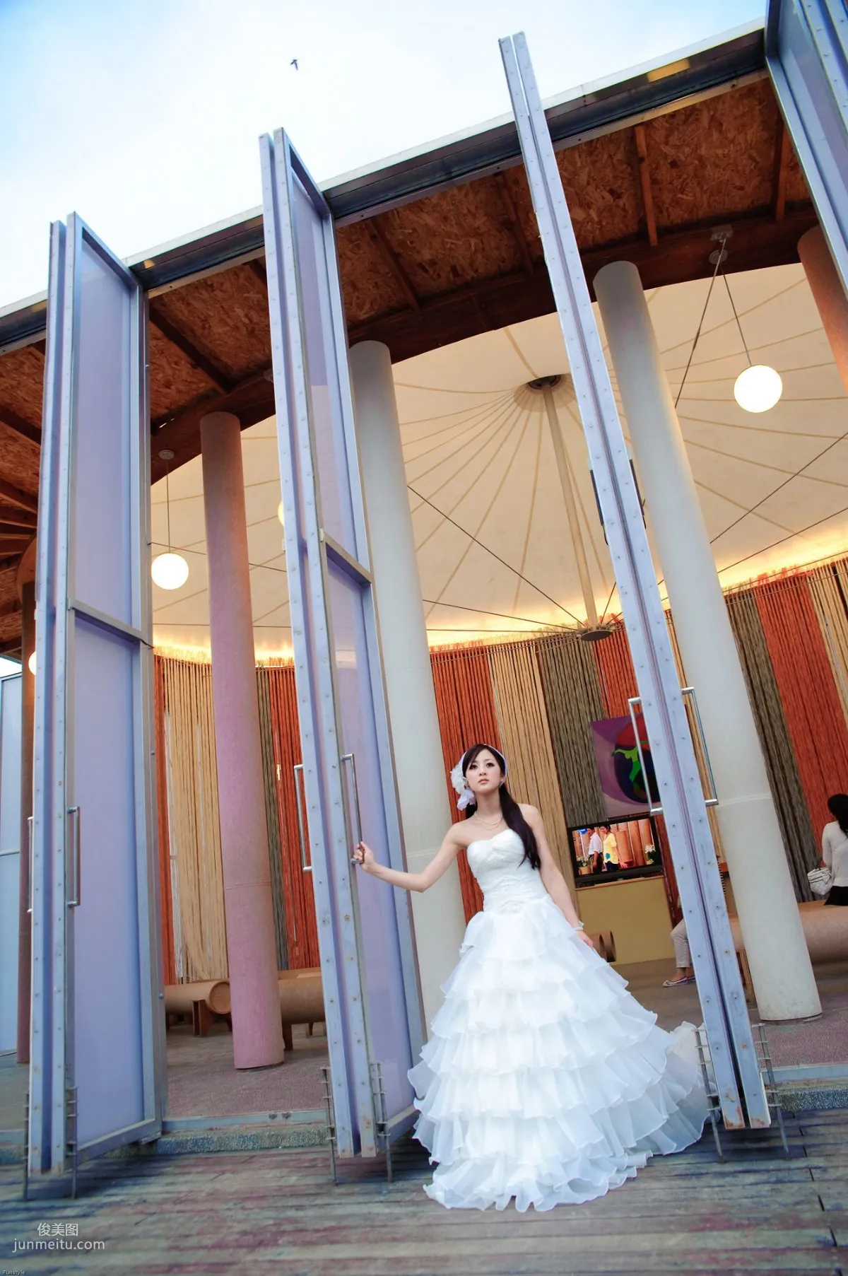 Zhang Kaijie / Zhang Yunfei "Sun Moon Lake + Paper Church (Wedding Dress)" Photo Set photo 46