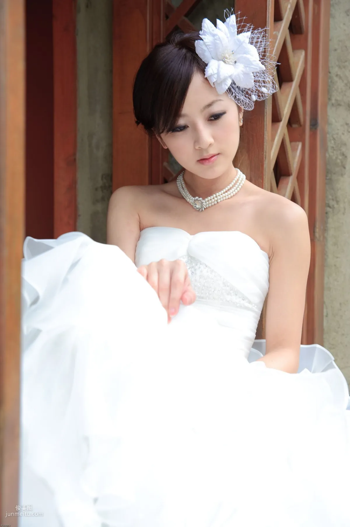 Zhang Kaijie / Zhang Yunfei "Sun Moon Lake + Paper Church (Wedding Dress)" Photo Set photo 5