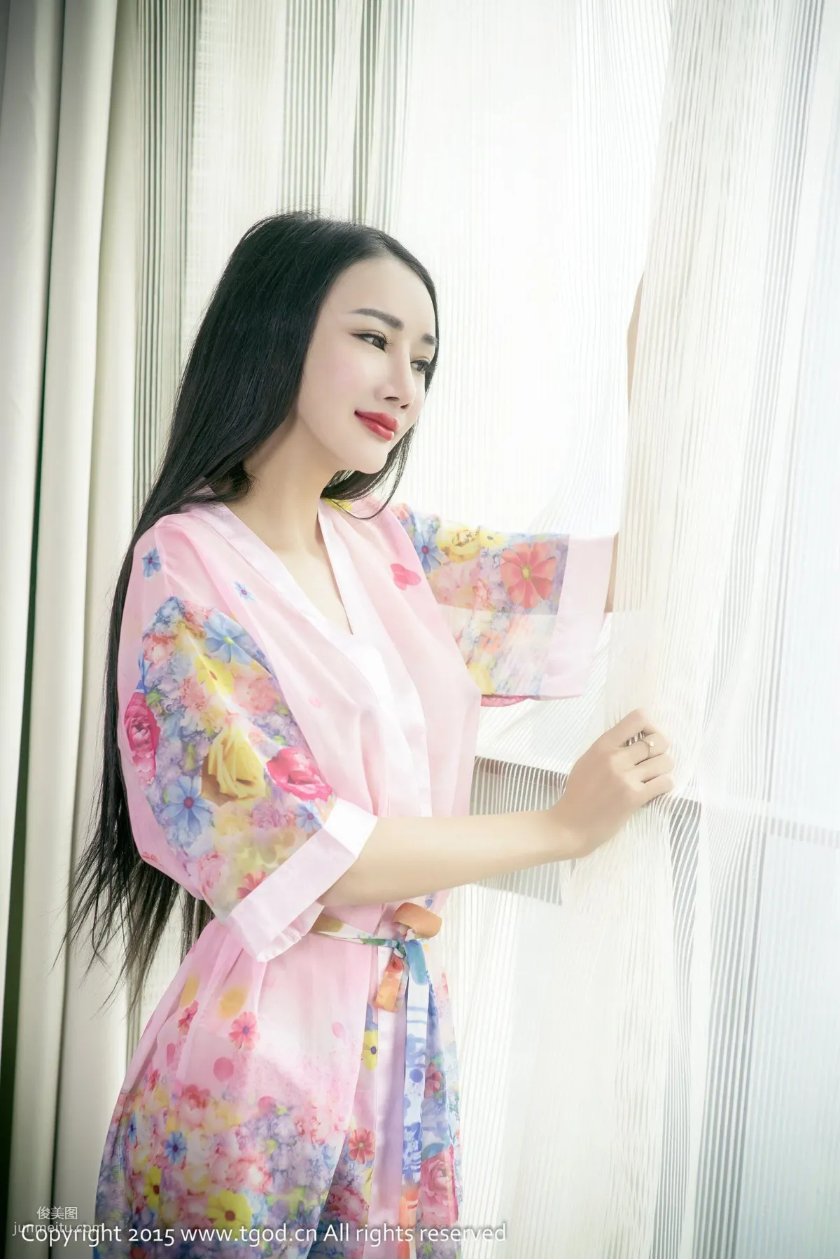 Jie Xier: TGOD photo 3