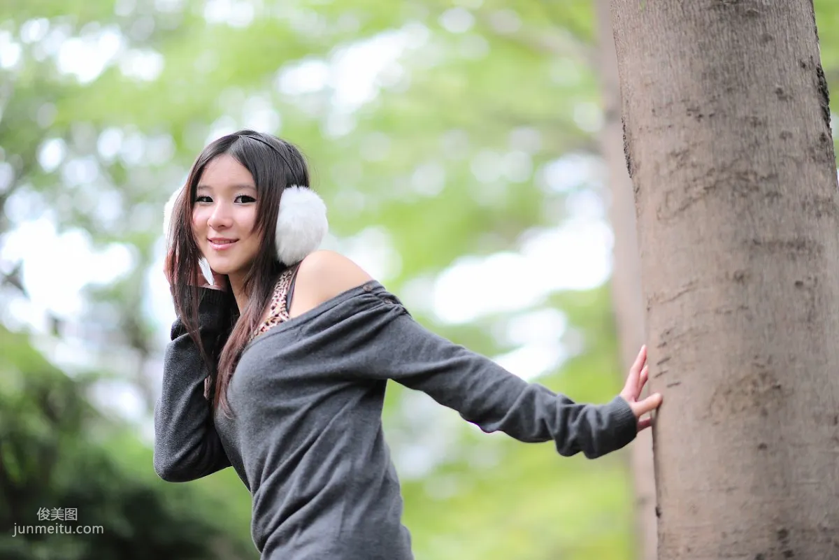 台湾黑丝芭比娃娃美女外拍写真集51
