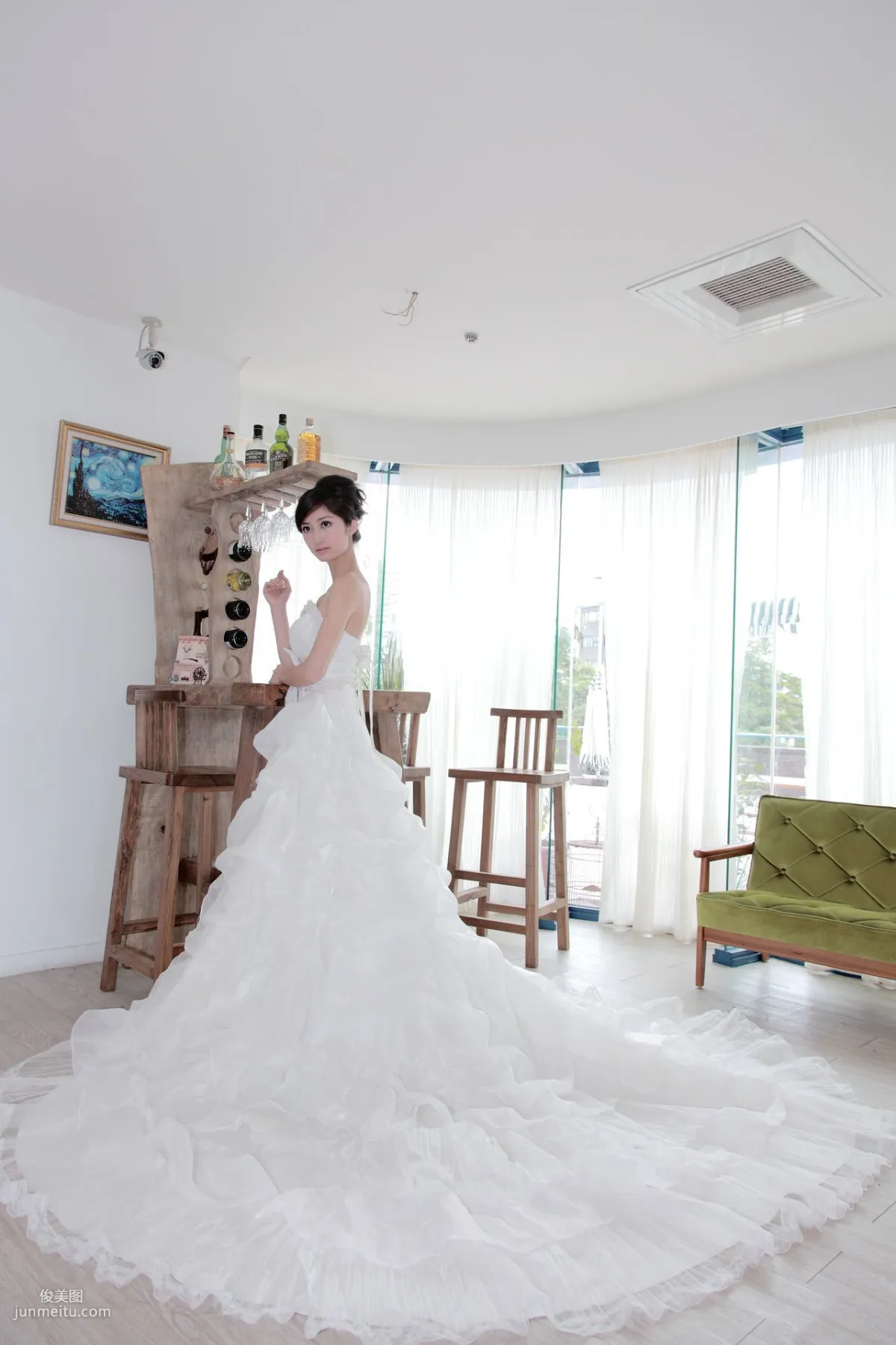 Taiwan Elegant Beauty Emily, Beautiful White Wedding Dress Photo Set photo 27