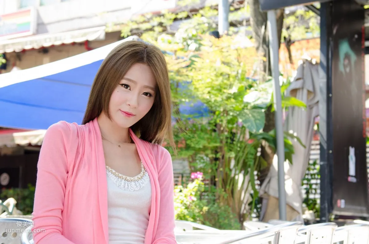 Winnie Xiaoxue / Zhuang Wenni, Urban Elf Outdoor Shoot Photo Set photo 3