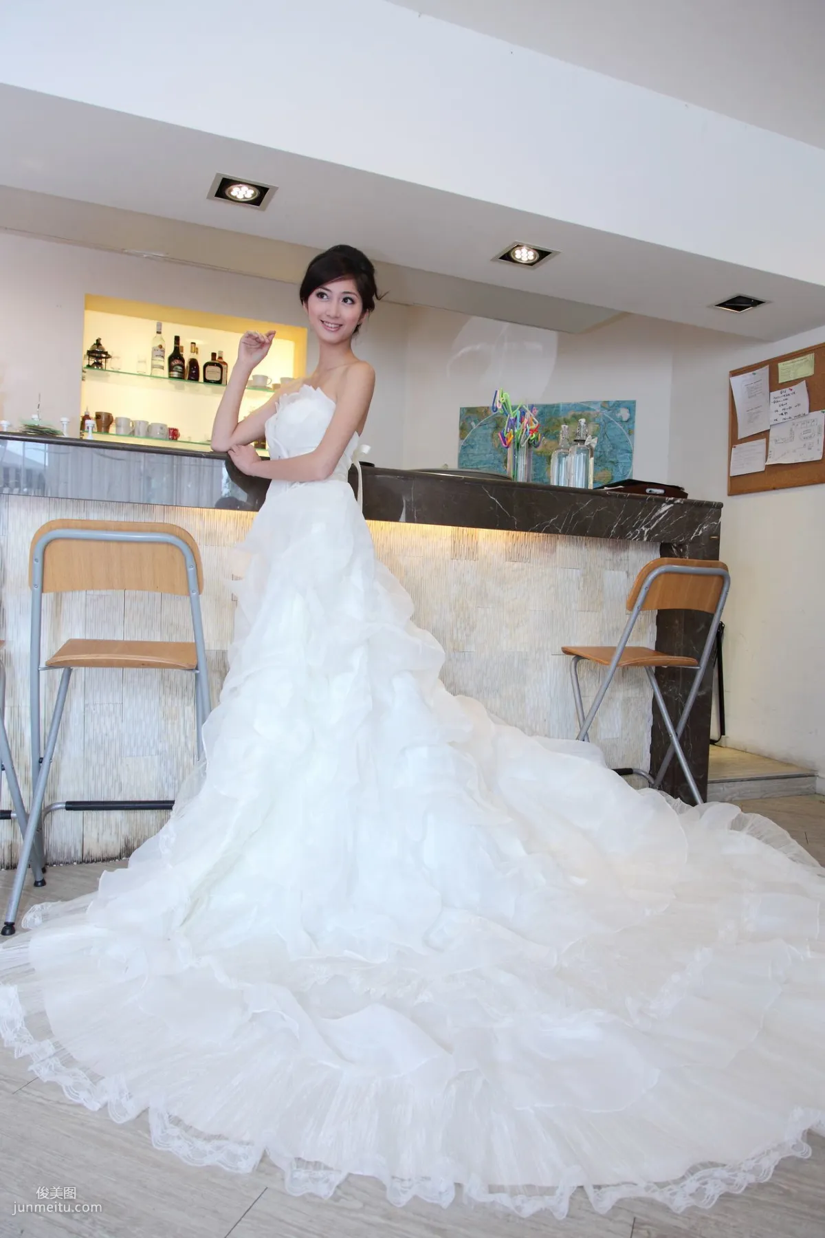 Taiwan Elegant Beauty Emily, Beautiful White Wedding Dress Photo Set photo 23