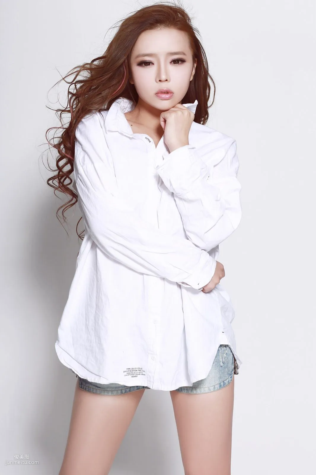 Pei Ziqi: Web Idols photo 2