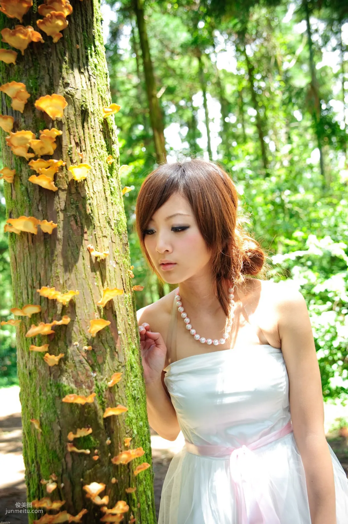 Guo Zi MM/Mikako White Waltz + Black Obsession Outdoor Photo Set photo 65