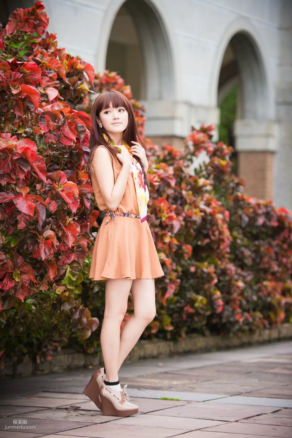 Taiwan Model Lin Gangyi Didy《3 Sets of Fresh Light Dresses》 Photo Collection photo 1